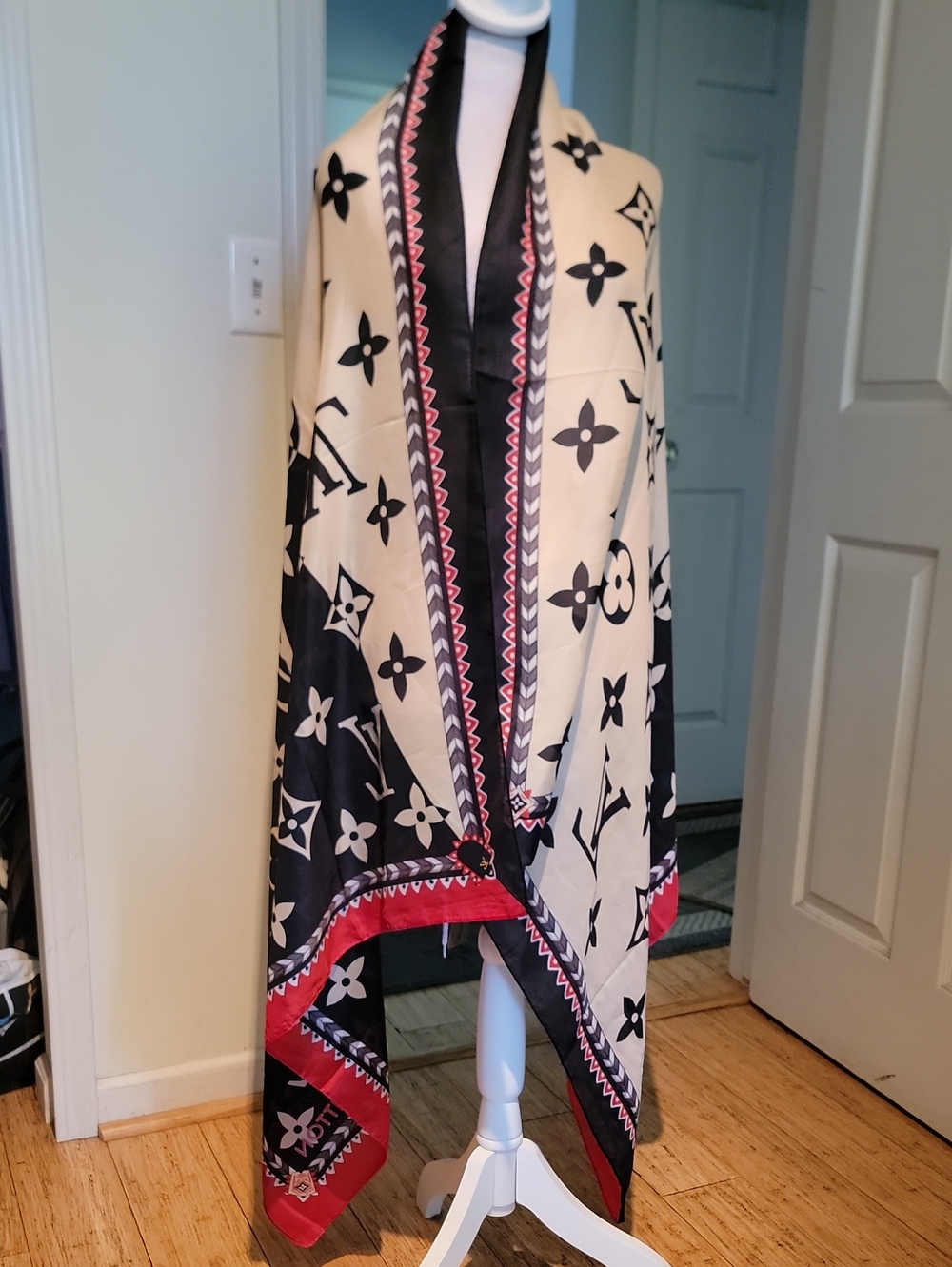 Inspired Black & Cream Patterned Wrap Scarf